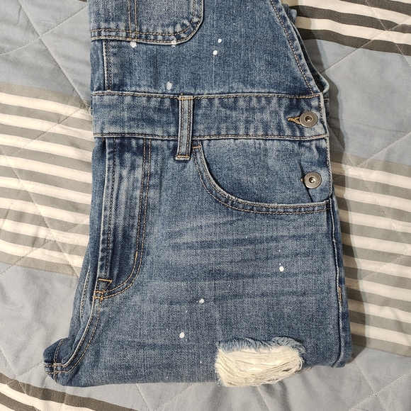 Forever 21 Men Distressed Paint Splatter Overalls - Picture 7 of 7